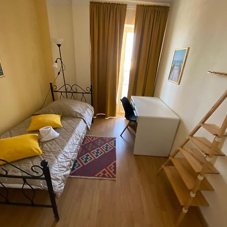 Chambre Privative Tolosa Esterno foto